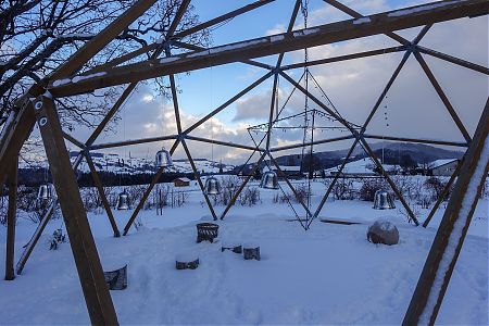 ungedeckter Dom im Winter